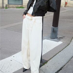 H&M white barrel leg jeans with belt